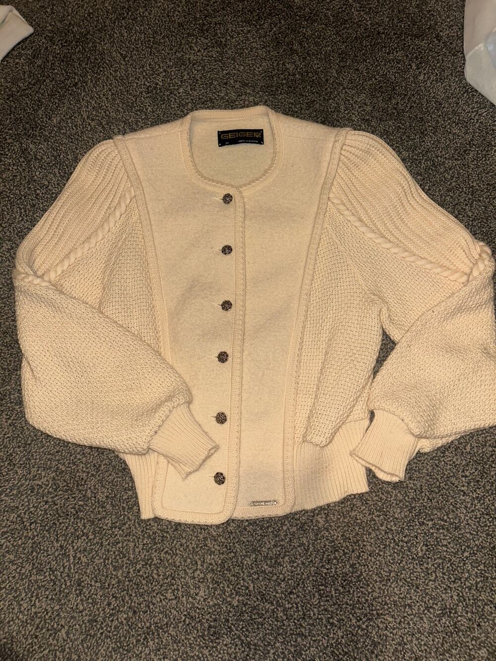 Vintage Geiger Tyrol 100% Pure Wool Ivory Button Front Cardigan Sweater Women's